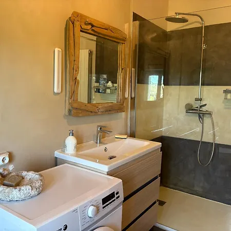 Holiday home Sci Domaine Saint Martin Le Grand *