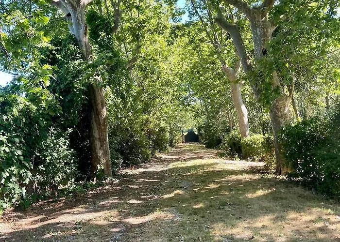 Domaine Saint Martin Le Grand Hébergement de vacances *
