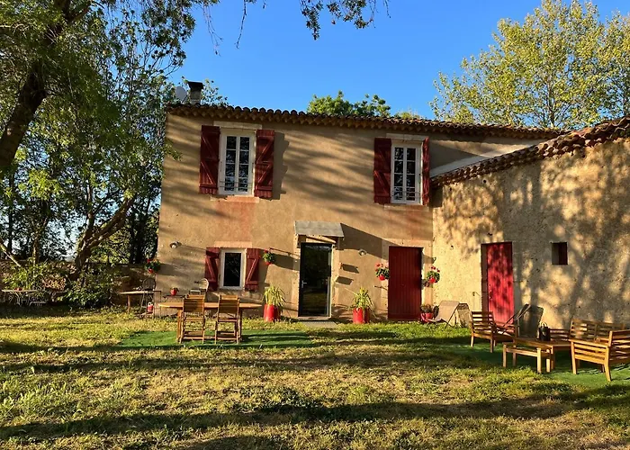 Domaine Saint Martin Le Grand Hébergement de vacances *