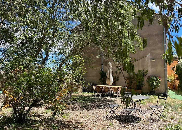 Domaine Saint Martin Le Grand Hébergement de vacances *